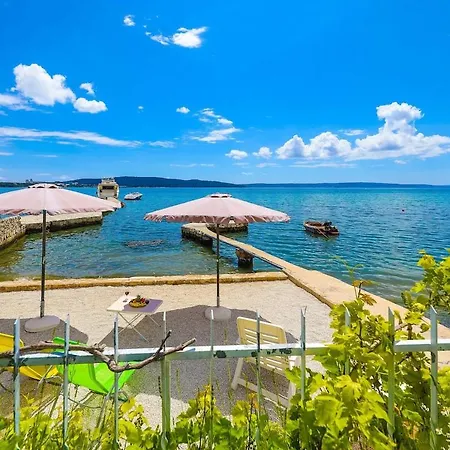Rosemary - Seafront, Pool, Jacuzzi, Gym